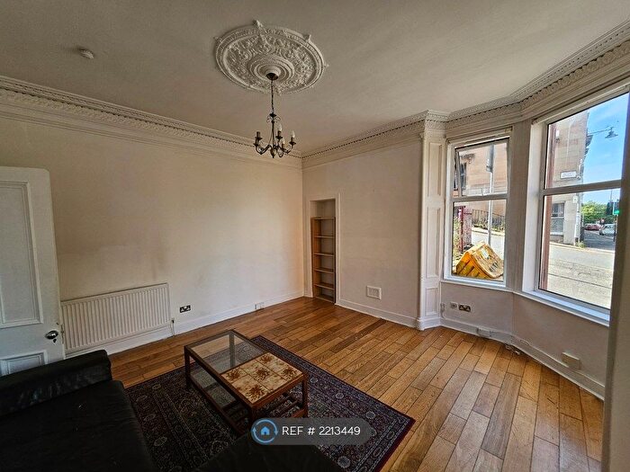2 Bedroom Flat To Rent In West Graham Street, Glasgow, G4