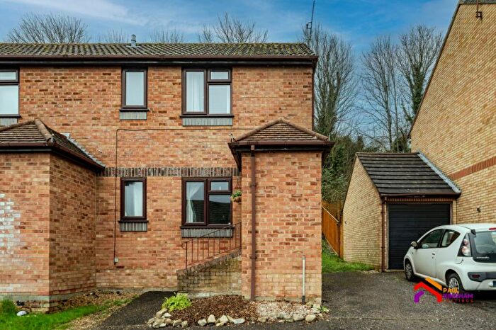 1 Bedroom House To Rent In Cairnside, High Wycombe, HP13