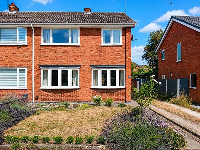 3 Bedroom Semi-Detached House For Sale In Moorwood Crescent, Hartshill, Nuneaton, CV10