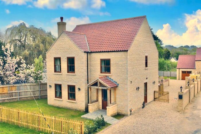 4 Bedroom Detached House For Sale In Lincoln Road, East Barkwith, Market Rasen, LN8