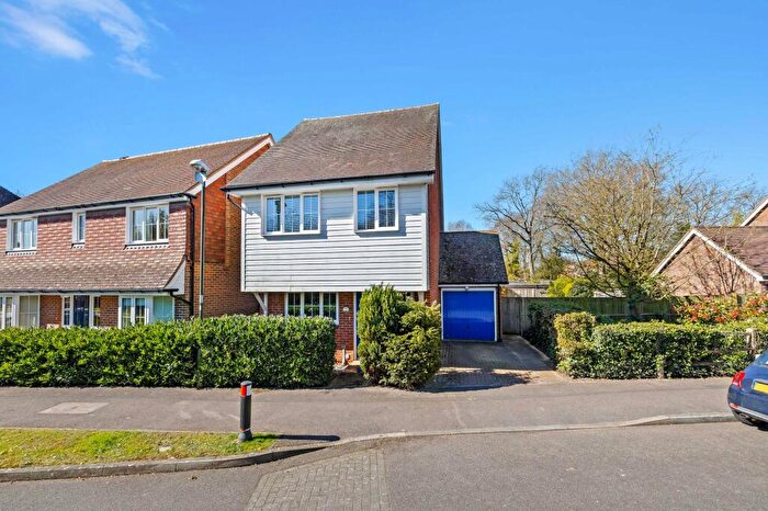 3 Bedroom Detached House For Sale In Sycamore Drive, Burgess Hill, RH15