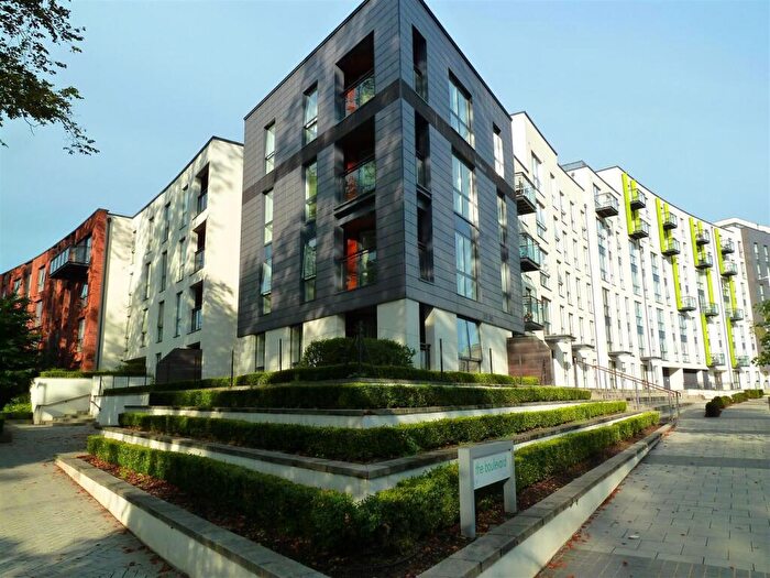 2 Bedroom Flat For Sale In The Hemisphere, Edgbaston, B5