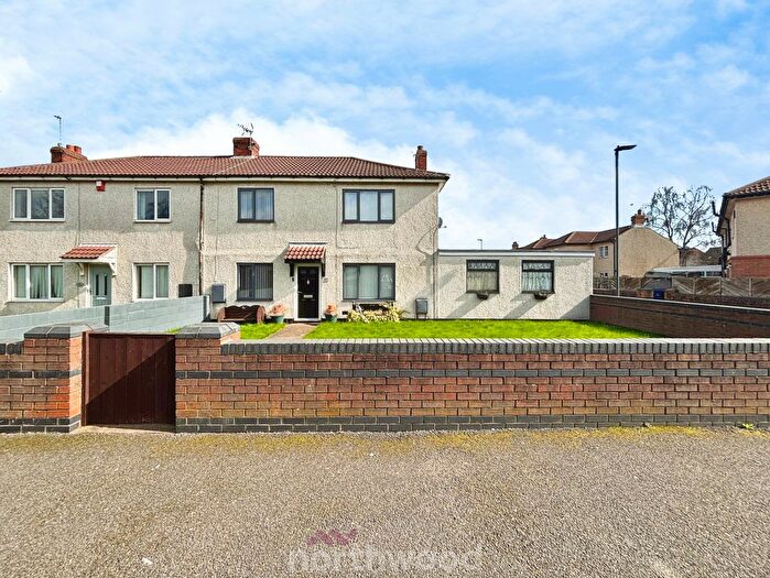 4 Bedroom Semi-Detached House For Sale In Princess Avenue, Stainforth, Doncaster, DN7
