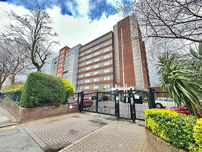 2 Bedroom Apartment For Sale In Seymour Grove, Manchester, Greater Manchester, M16