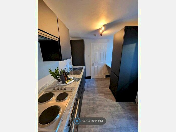 1 Bedroom Flat To Rent In Gravesend, Kent, DA12