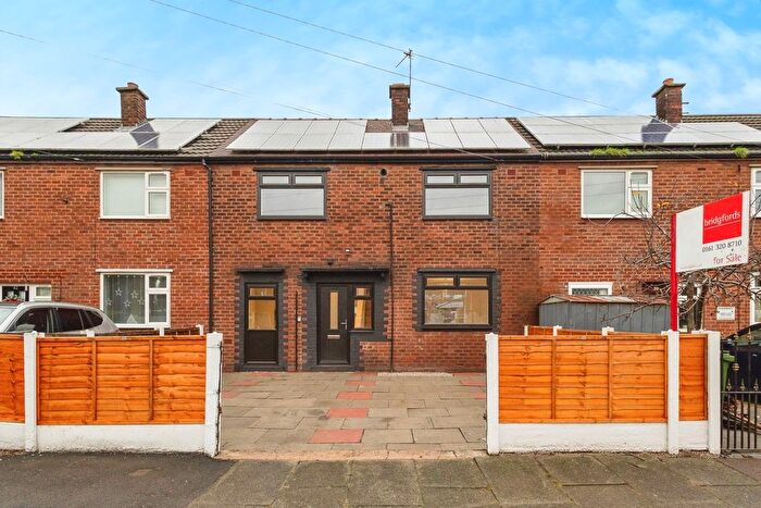3 Bedroom Terraced House For Sale In Linden Road, Denton, Manchester, Greater Manchester, M34