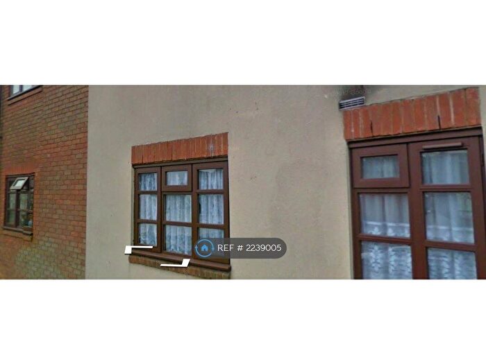 1 Bedroom Flat To Rent In Kennel Terrace, Brixworth, Northampton, NN6