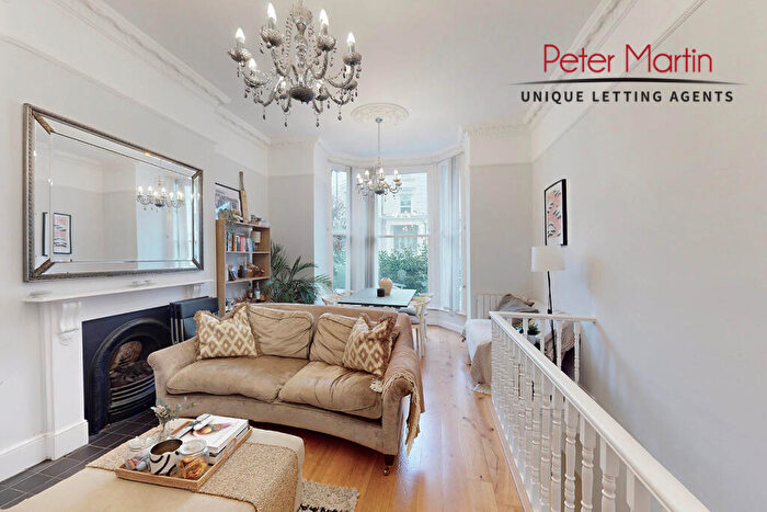 2 Bedroom Flat To Rent In Lancaster Grove, Belsize Park, NW3