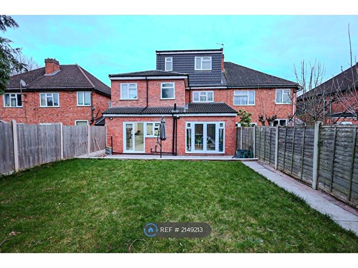 7 Bedroom Semi-Detached House To Rent In Bushmore Road, Birmingham, B28