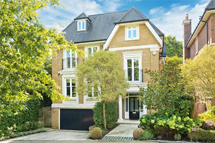 6 Bedroom Detached House For Sale In St. Georges Place, Esher, Surrey, KT10