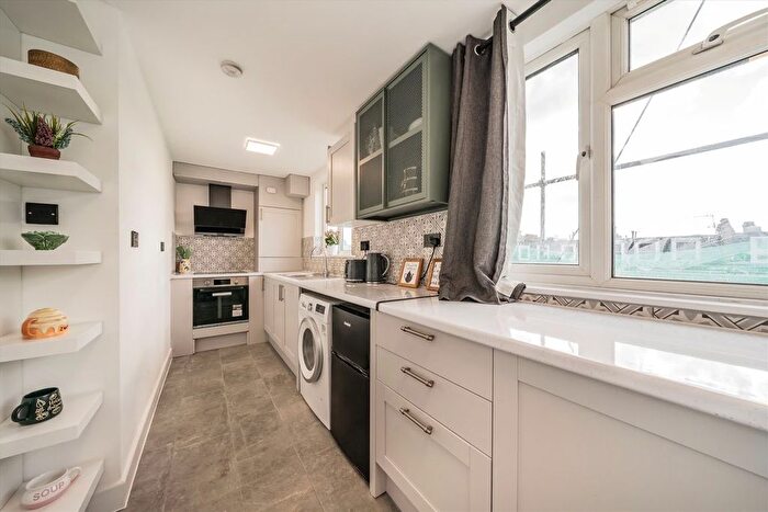 1 Bedroom Flat To Rent In Holland Road, Holland Park, W14