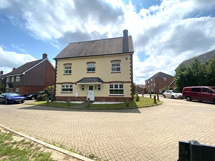 5 Bedroom Detached House To Rent In Cowslip Way, Augusta Park, Andover, SP11