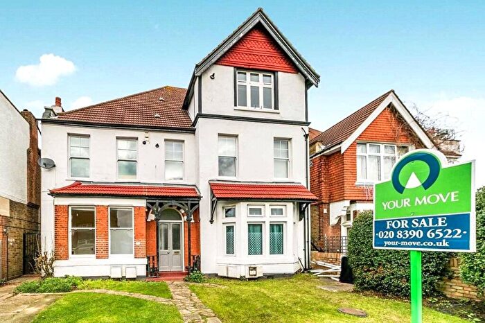 1 Bedroom Flat To Rent In Avenue South, Surbiton, KT5