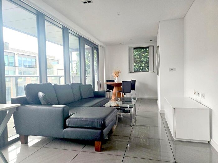 1 Bedroom Flat To Rent In Triton Building, Brock St, NW1