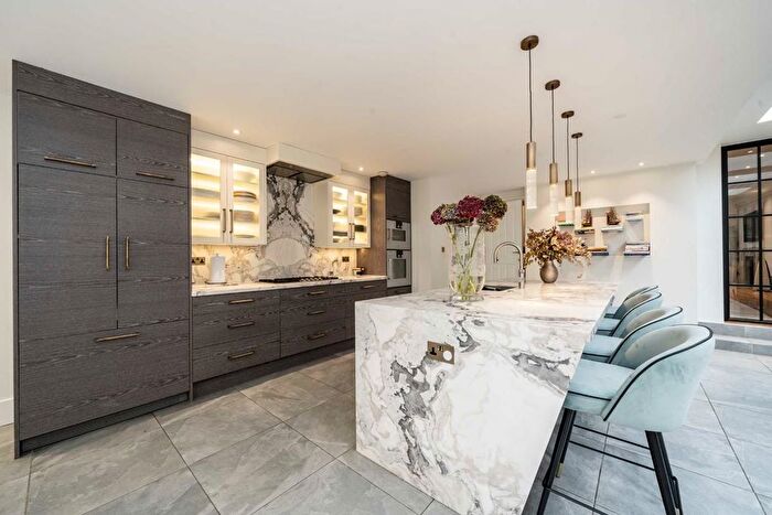 6 Bedroom Property To Rent In Grove Park Gardens, London, W4