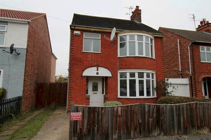 3 Bedroom Detached House To Rent In Northfield Road, Peterborough, Cambs, PE1
