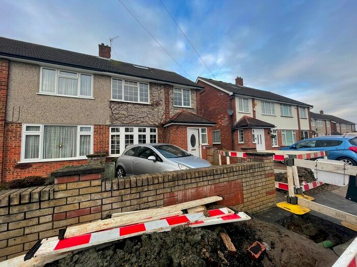 4 Bedroom Semi-Detached House To Rent In Ullswater Close, Hayes, UB4