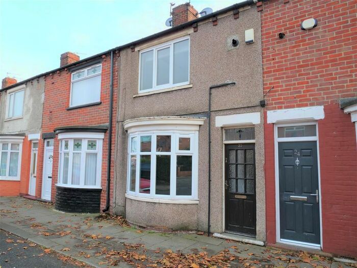3 Bedroom Terraced House For Sale In South Terrace, South Bank, Middlesbrough, TS6