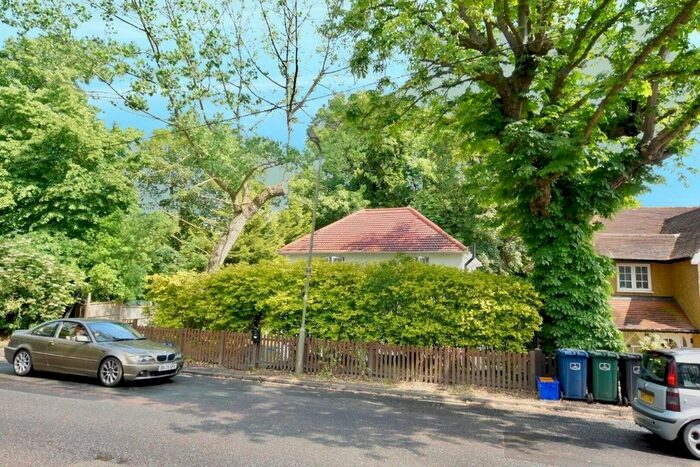 3 Bedroom Detached House To Rent In Highwood Elms, Mill Hill, NW7