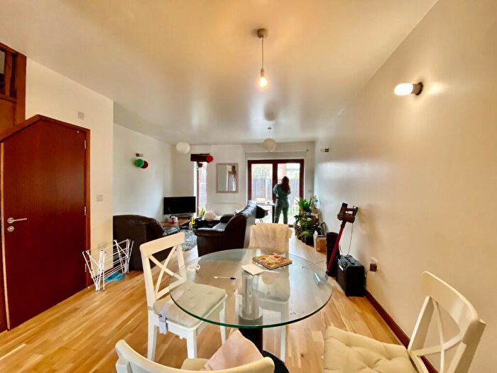 3 Bedroom Town House To Rent In Pomeroy Street, London, SE14