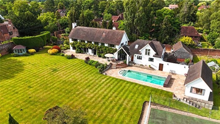 5 Bedroom Detached House For Sale In Dungates Lane, Buckland, Betchworth, Surrey, RH3