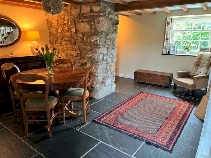 4 Bedroom Detached House For Sale In Middle Lochvane, Pen Y Cwm