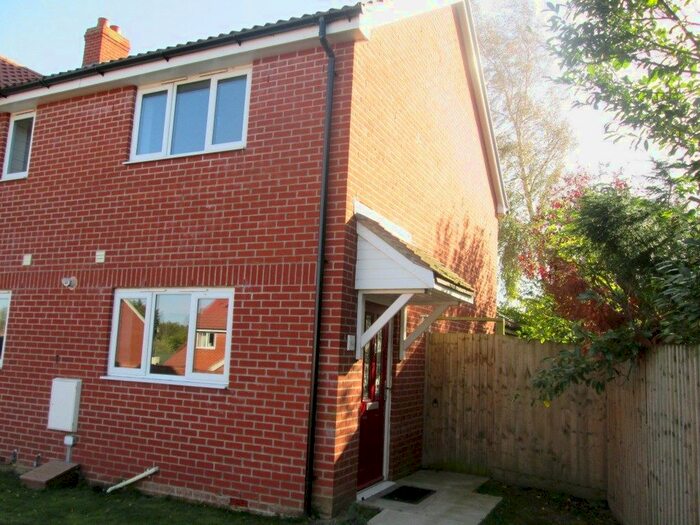 2 Bedroom End Of Terrace House To Rent In Wheelwrights, Colchester Road, Wix CO11