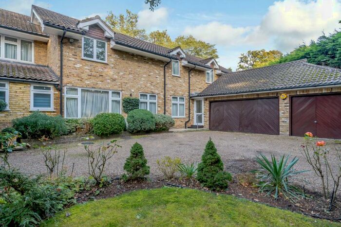2 Bedroom Apartment To Rent In Watford Road, HA6