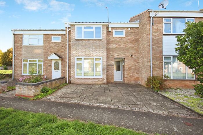 3 Bedroom Terraced House For Sale In Solway Close, Leamington Spa, CV31