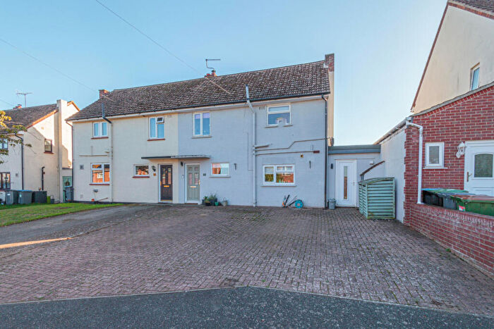 3 Bedroom Semi Detached House For Sale In Watson Way, Alderton, IP12