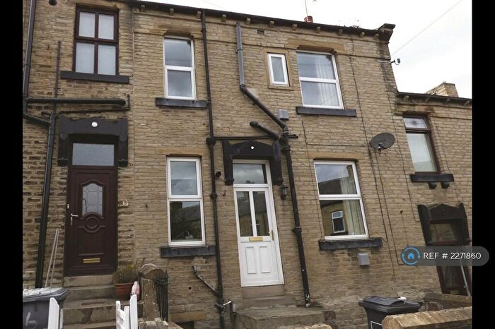 2 Bedroom Terraced House To Rent In Richardson St, Bradford, BD12