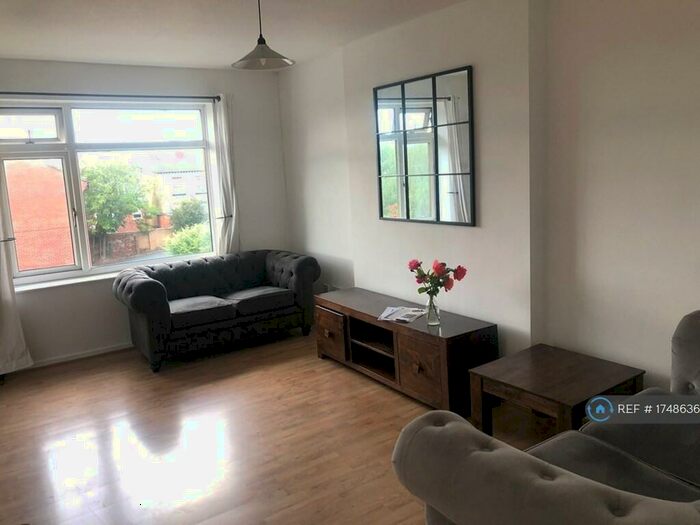 2 Bedroom Flat To Rent In Kendal Bank, Leeds, LS3