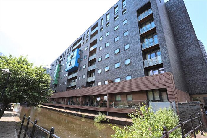 2 Bedroom Apartment To Rent In Potato Wharf, M3