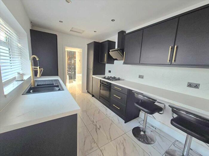3 Bedroom Terraced House For Sale In Wyndham Street, Porth, CF39
