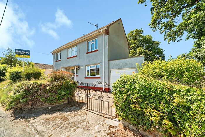 3 Bedroom Detached House For Sale In Brimley Road, Bovey Tracey, Newton Abbot, Devon, TQ13