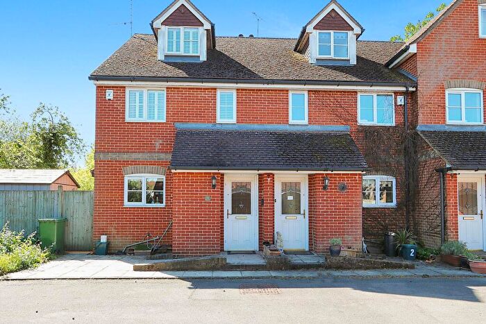 3 Bedroom End Of Terrace House For Sale In Horseshoe Road, Pangbourne - Centre Of The Village, Walk To Shops & Train To London/ Oxford, RG8