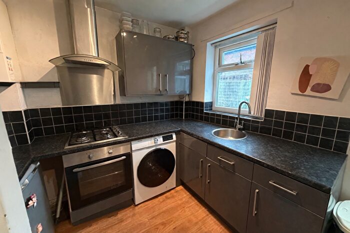 2 Bedroom House To Rent In Bianca Street, L20