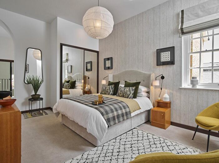 2 Bedroom Apartment For Sale In The Head Quarters, Military Headquarters Building, Steeles Road, Aldershot, GU11