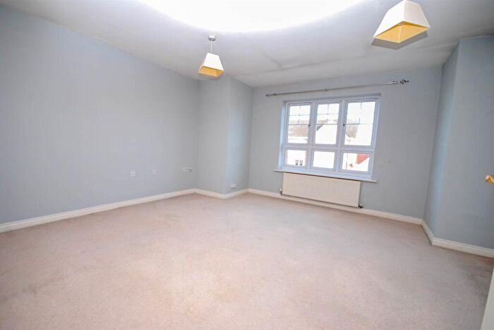 2 Bedroom Apartment To Rent In Ashover Road, Kenton, NE3