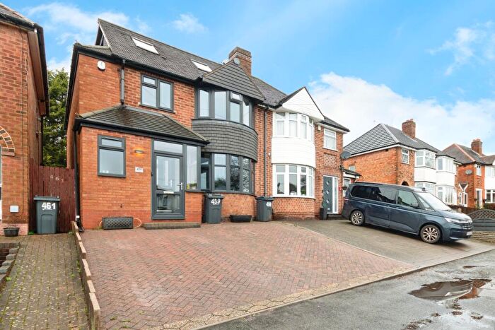 4 Bedroom Semi Detached House For Sale In Barrows Lane, Birmingham, B26