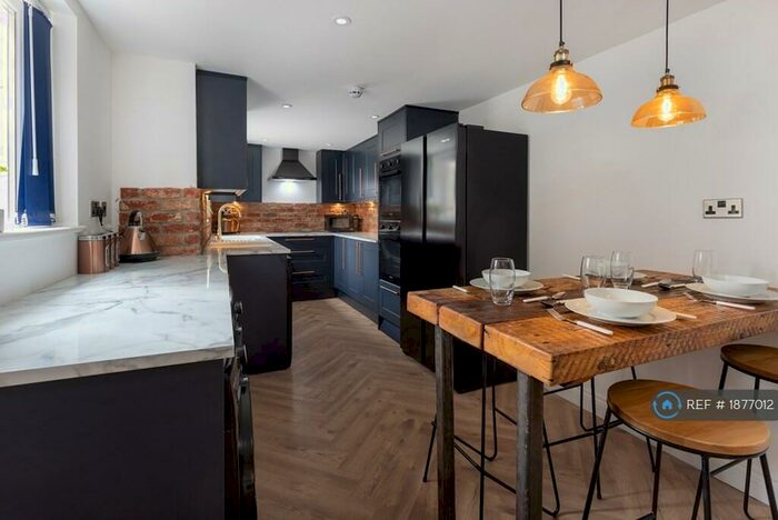 6 Bedroom Terraced House To Rent In Albert Edward Road, Liverpool, L7