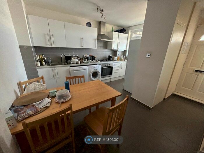 4 Bedroom Flat To Rent In Catherwood Court, London, N1