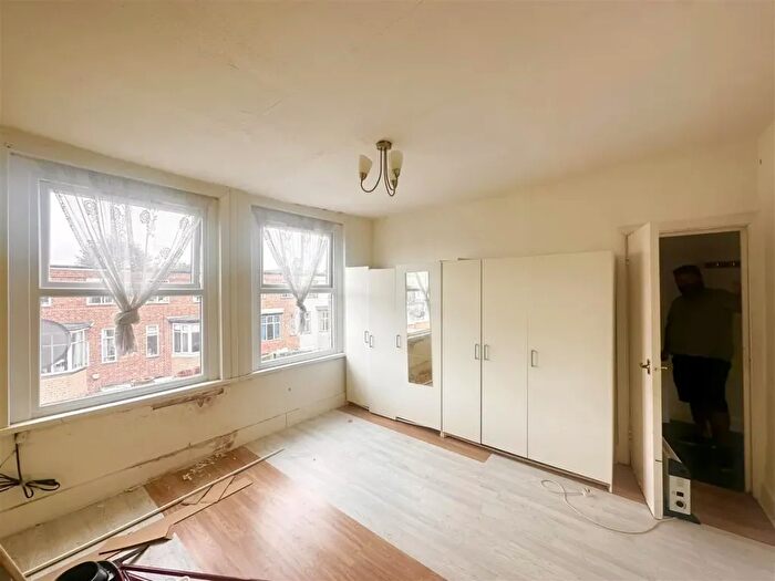 Studio To Rent In Hampden Road, Haringey, N8