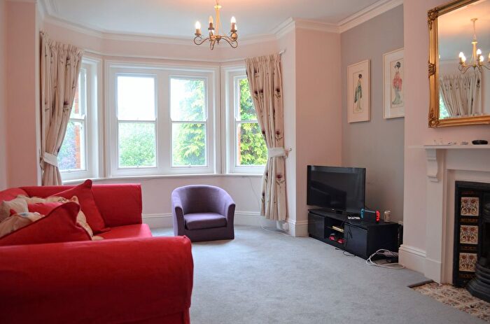 3 Bedroom Flat To Rent In Woodstock Road, Oxford, Oxfordshire, OX2