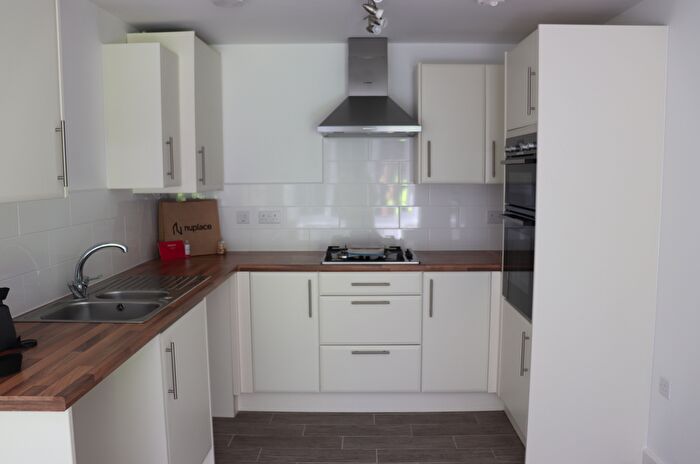 4 Bedroom Semi-Detached House To Rent In St. Pauls Drive, Telford, TF1