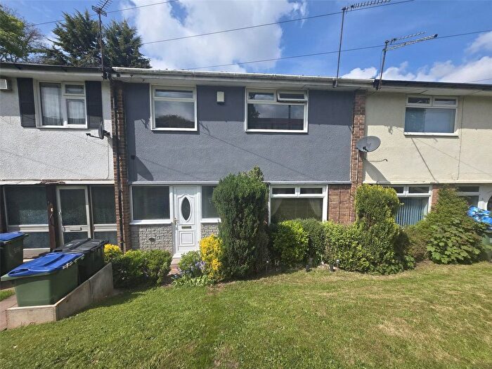3 Bedroom Terraced House For Sale In Cumberland Road, Oldbury, West Midlands, B68
