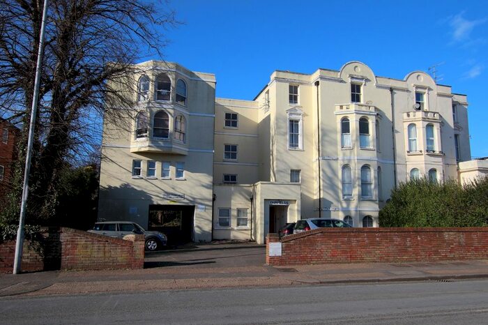 1 Bedroom Flat To Rent In Broadwater Road, Worthing, BN14