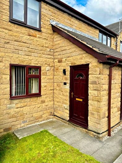 2 Bedroom Flat To Rent In Town Street, Rodley, Leeds, West Yorkshire, LS13