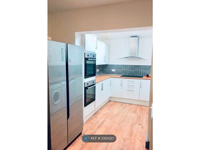6 Bedroom Terraced House To Rent In Langton Road, Liverpool, L15