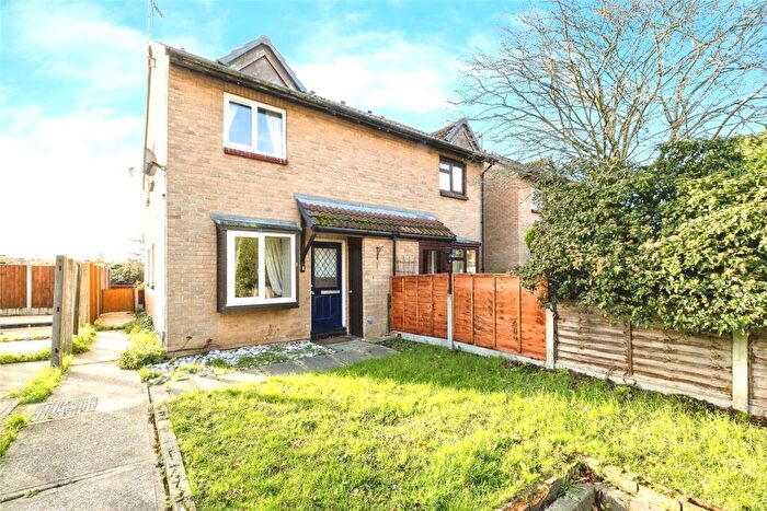 1 Bedroom End Of Terrace House For Sale In Kirton Close, Hornchurch, RM12